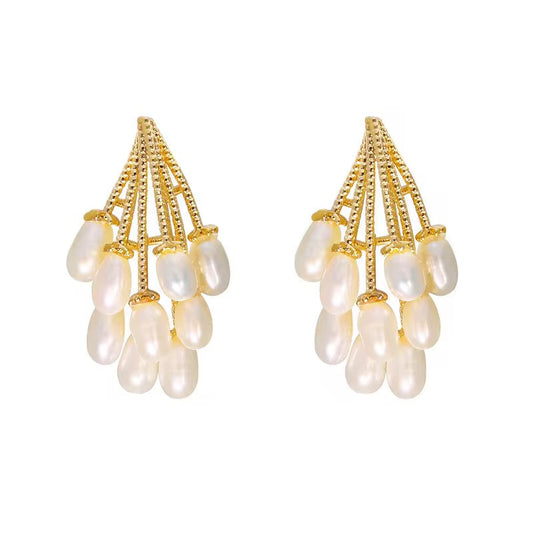 ✨Gold Rain Drop Pearl Earrings ✨