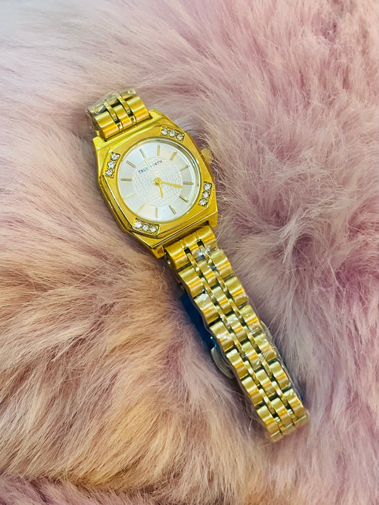 ✨Stainless steel Gold True Worth Zircon studded White Dial Watch ✨