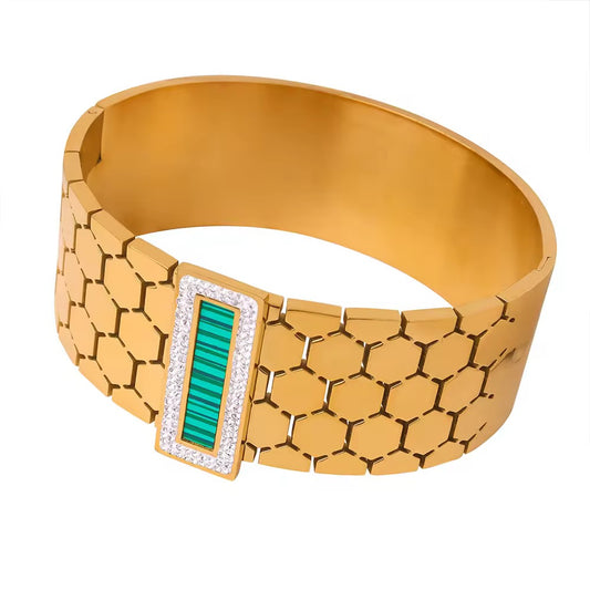 ✨Retro Gold Chunky Diamantés Studded Green Cuff Bangle ✨