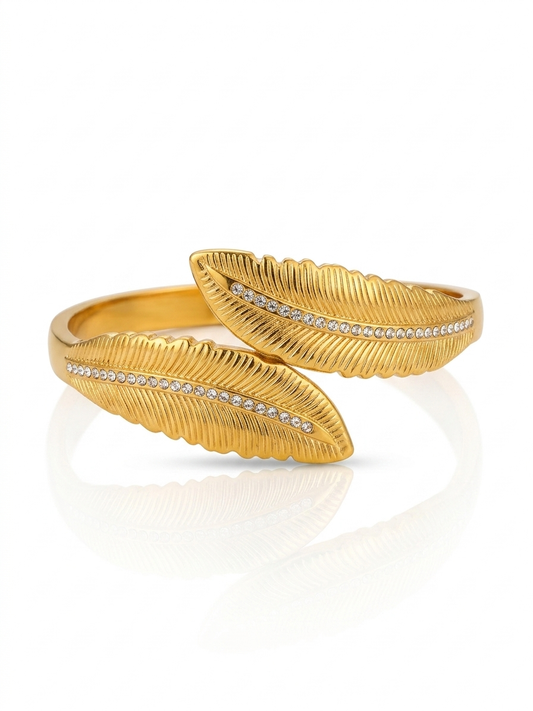 ✨Stainless steel Zirconia Leaf Chunky Cuff bracelet ✨