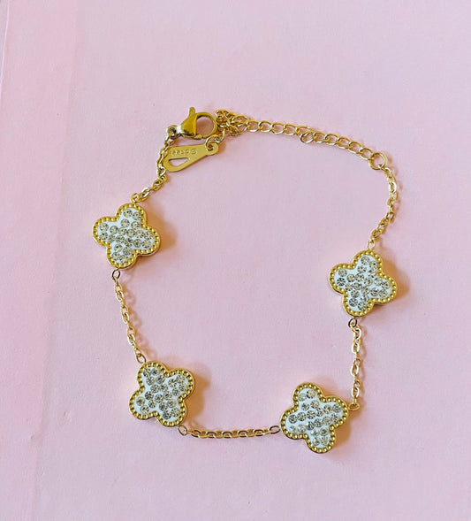 White diamantés Clovie Bracelet ✨