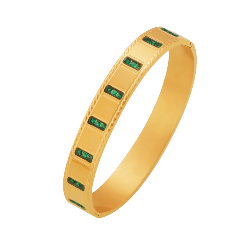 ✨24K Emerald Bar Gold Bracelet ✨