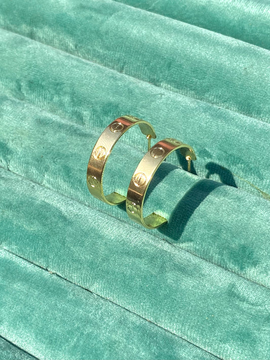 Carti gold hoops