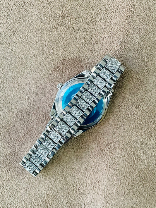 ✨Exclusive Zircon Studded SilverXBlack DayDate Rlx Watch ✨.