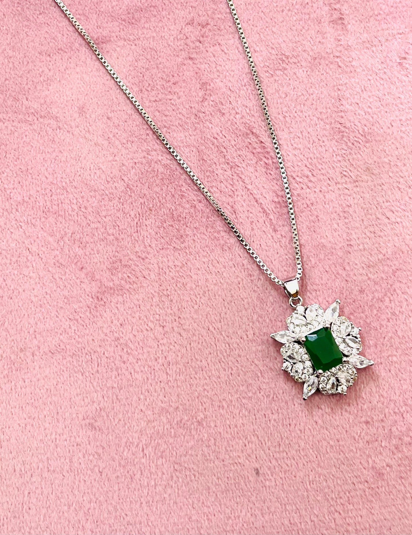 ✨Sterling Silver Zirconium emerald Pendant ✨