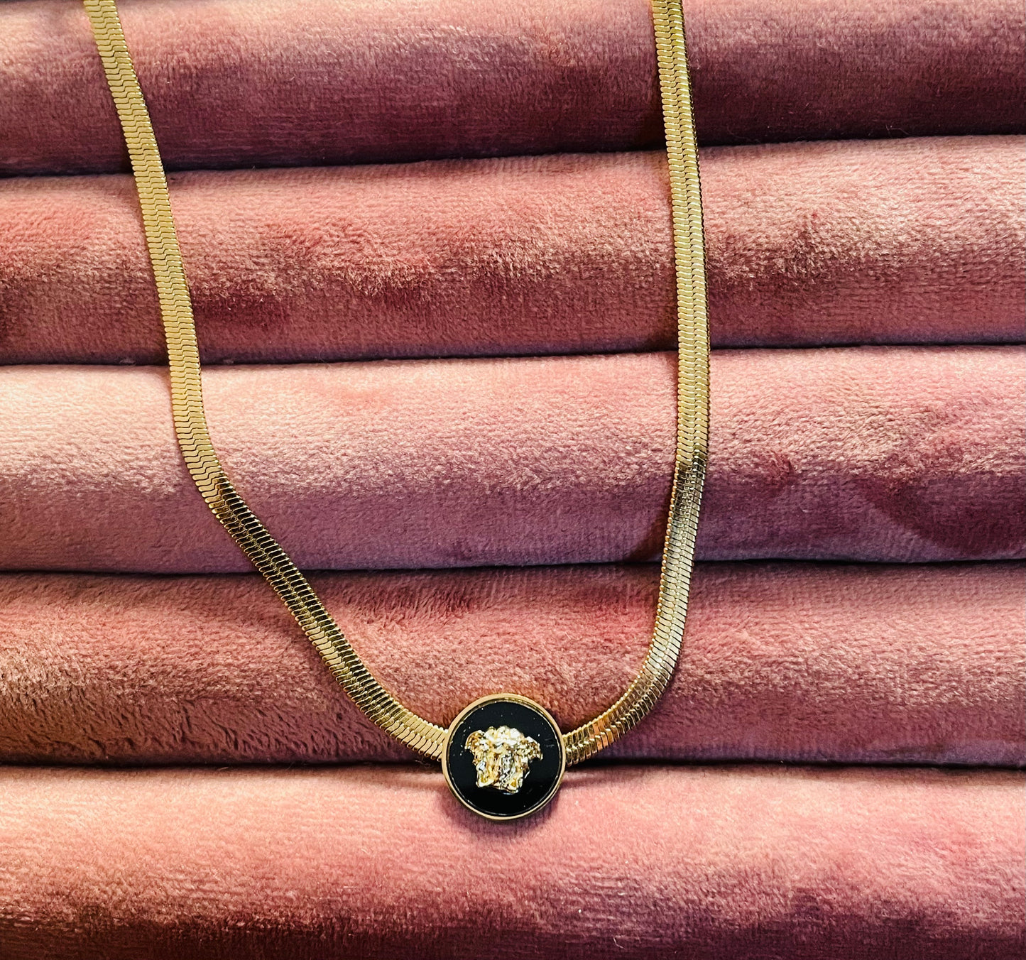 ✨Stainless steel Black enamel Verse Snake chain Pendant ✨