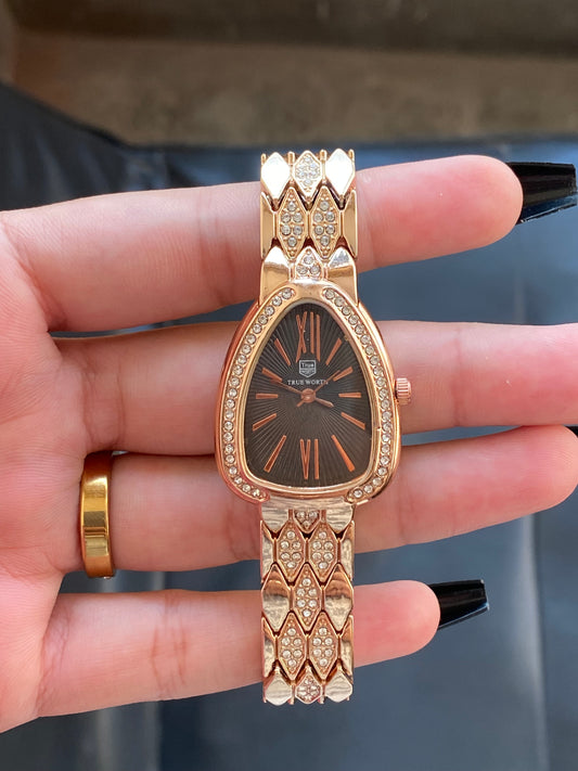 ✨ Exquisite Rose Gold Crystal Studded Black Dial True worth Watch✨