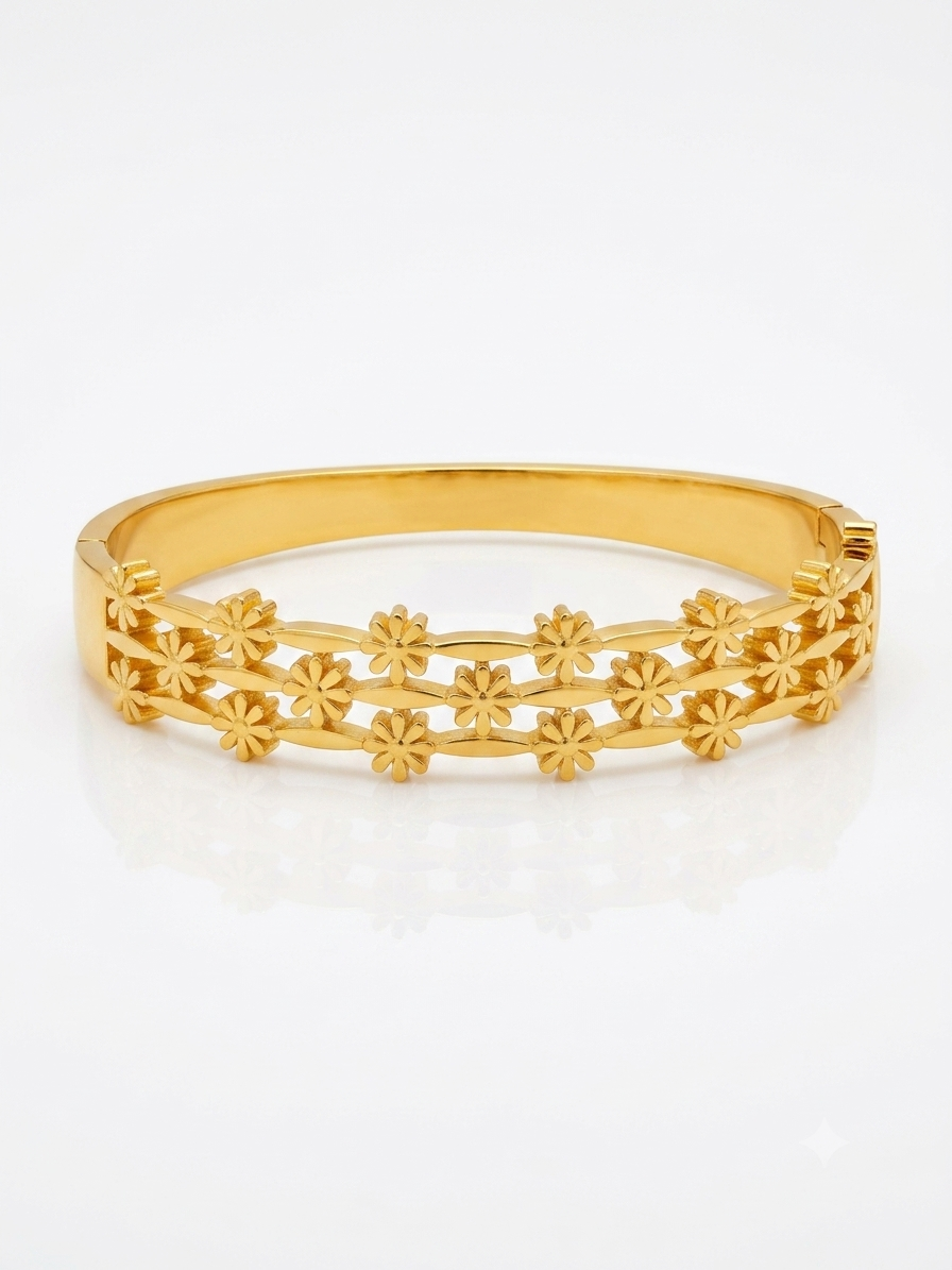 ✨Stainless steel Gold Floral Cuff Bracelet ✨