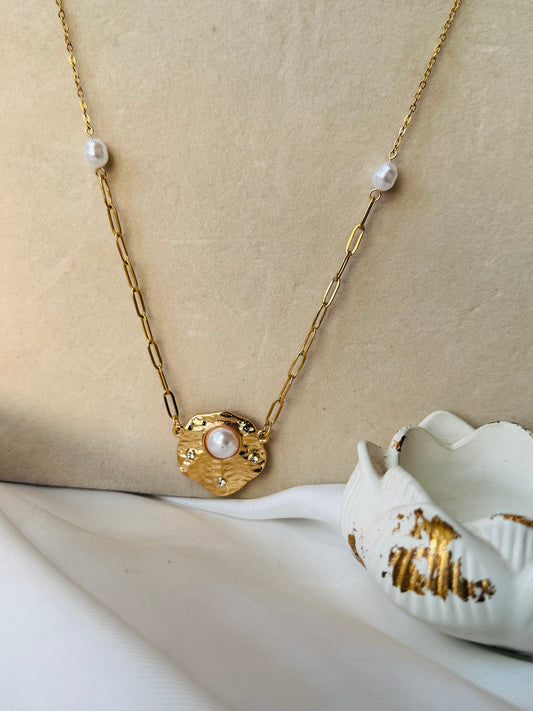 ✨Stainless steel Gold  Pearl Sleek Pendant ✨