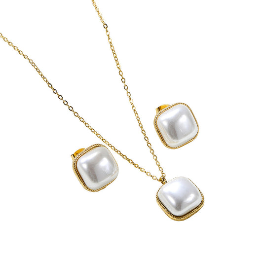 ✨Stainless steel Gold Pearl Set ✨