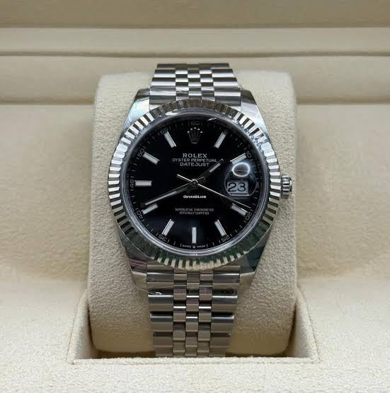 ✨Exclusive SilverX Black Dial Rlx Jubilee watch ✨