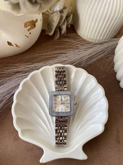 ✨ Exquisite SilverXSilver White Dial True worth Watch✨