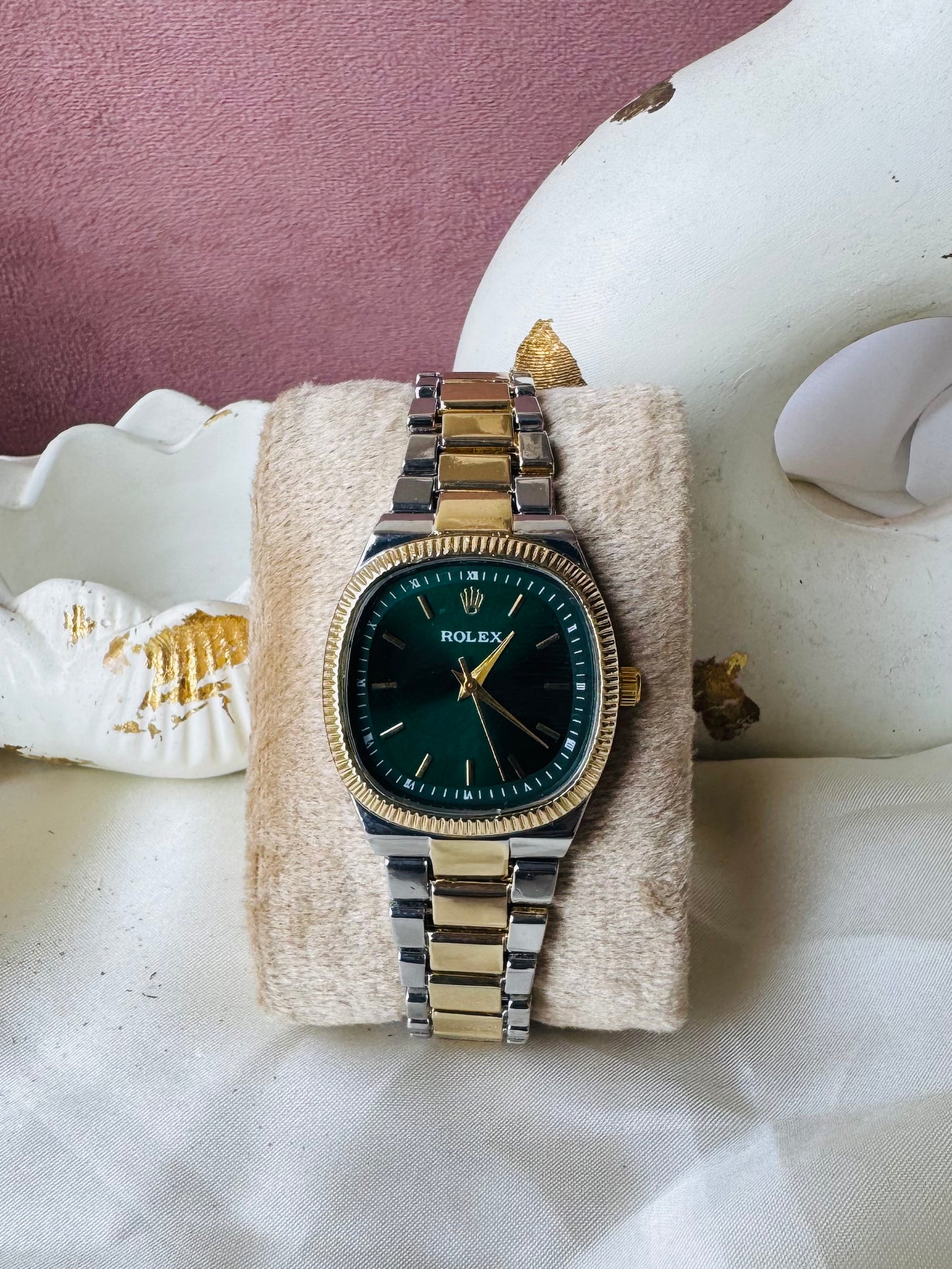 ✨Exclusive SilverXGold Rlx Watch ✨