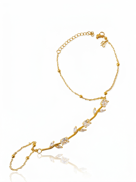 ✨Stainless steel Gold Tulip Hand Chain bracelet ✨