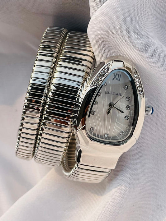 ✨Snake serpenti Silver watch White dial Crystal Studded bvlg ✨