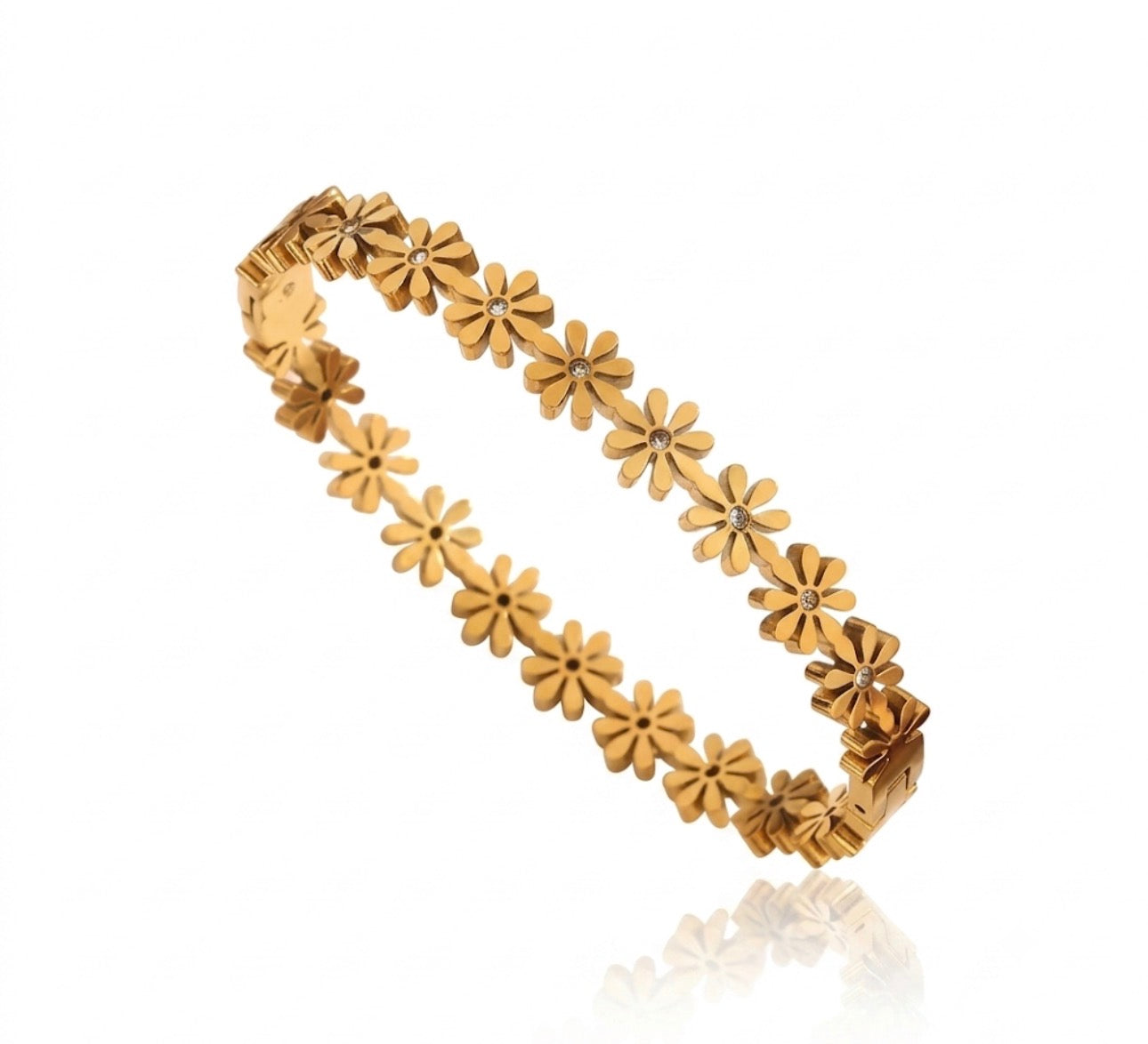 ✨22k Gold stainless steel Diamantés Floral Cuff Bracelet✨