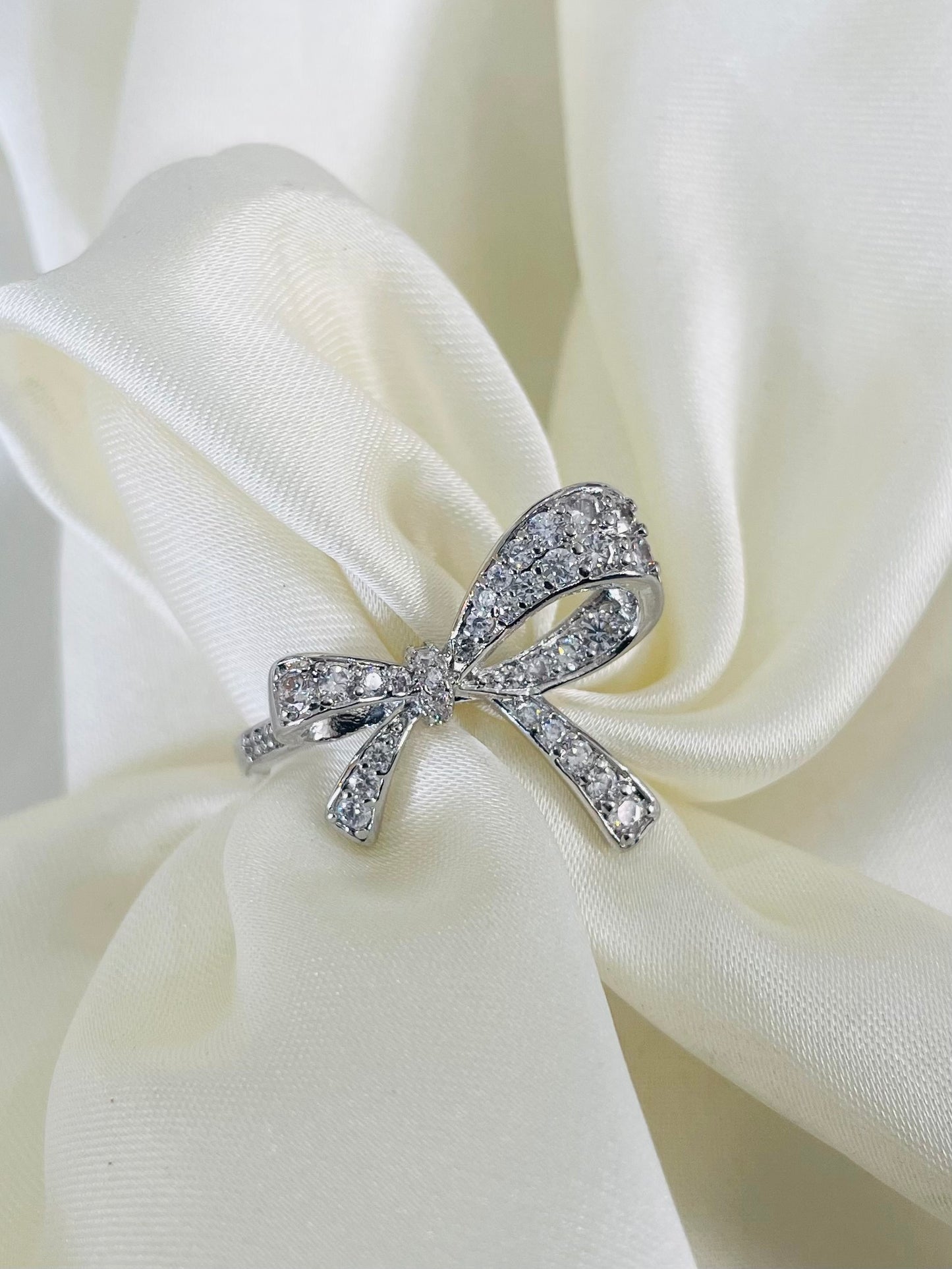 ✨Zirconium Sterling Adjustable Bow Ring✨