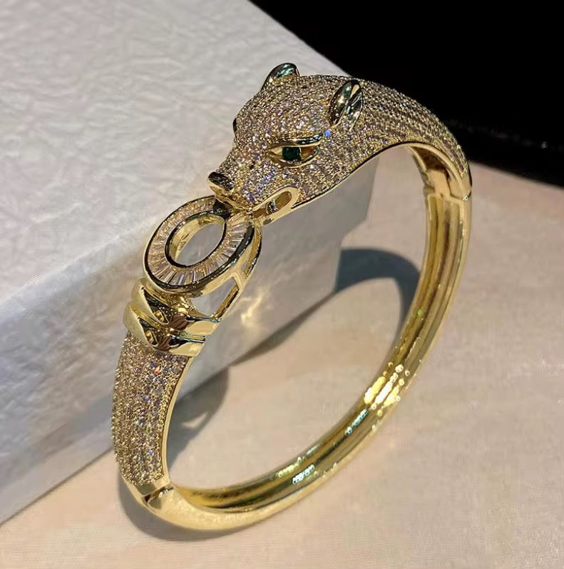 ✨24k Zirconium Leopard Cuff Bracelet ✨