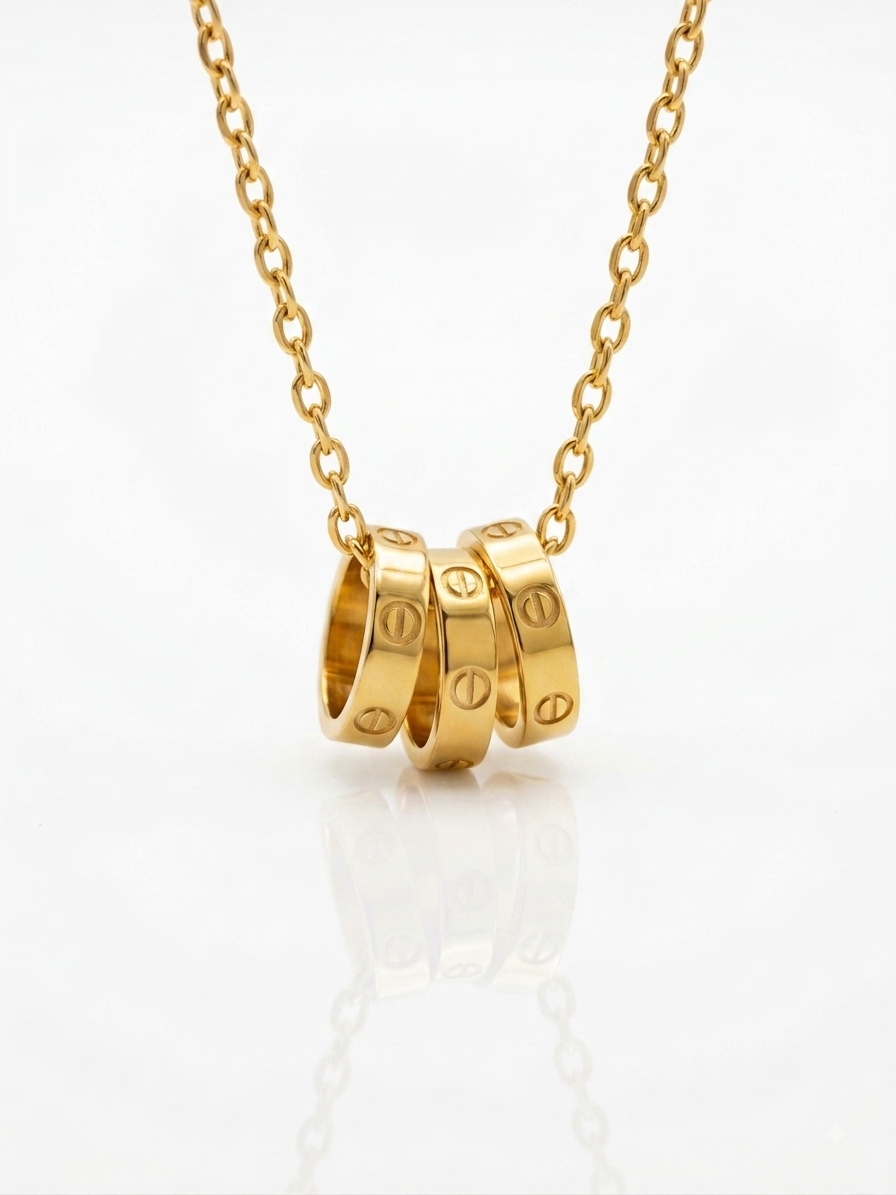 ✨Stainless steel Gold Tri Carte Pendant✨