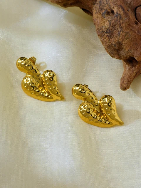 ✨Stainless steel Gold Tri Earrings ✨