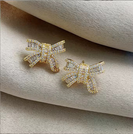 ✨Gold Zirconium Crystal Bow Earrings ✨