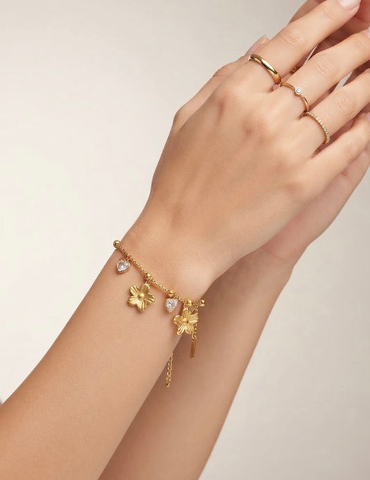 ✨Stainless steel Floral Gold Zirconia studded 18k beaded chain Bracelet ✨