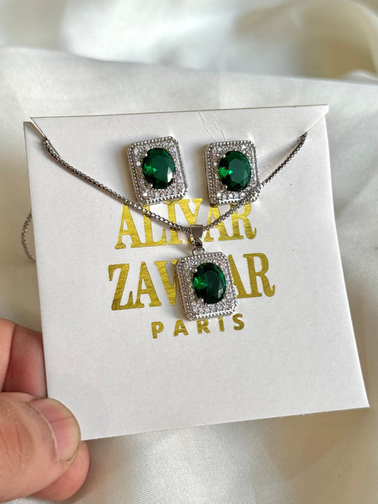 Silver emerald stone pendant & tops set