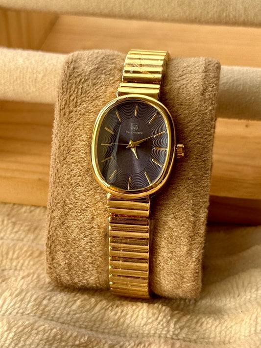 ✨Stainless Steel Black Dial Gold Chain True Worth Watch ✨