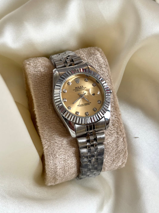 Silver jubilee chain golden dial watch