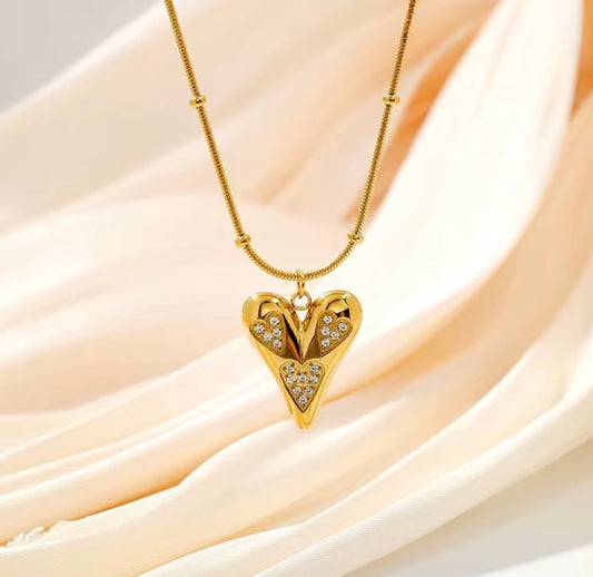 Crystal studded heart pendant with beaded chain