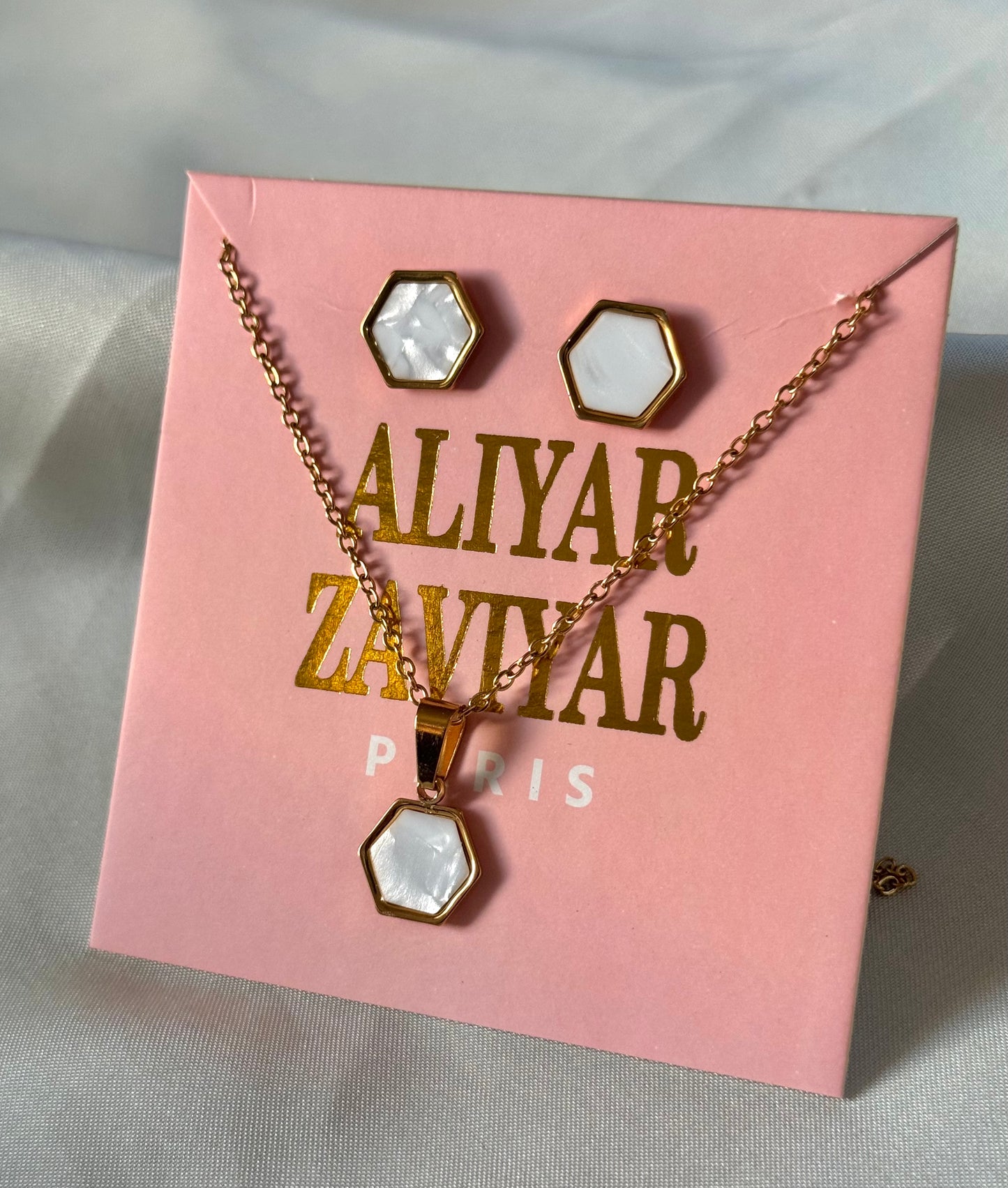 Prism white penta pendant & tops set