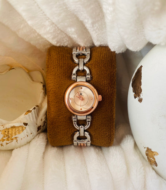 ✨Exquisite Rose Gold Dial RoseGoldxSilver Strap True Worth Chain Watch ✨