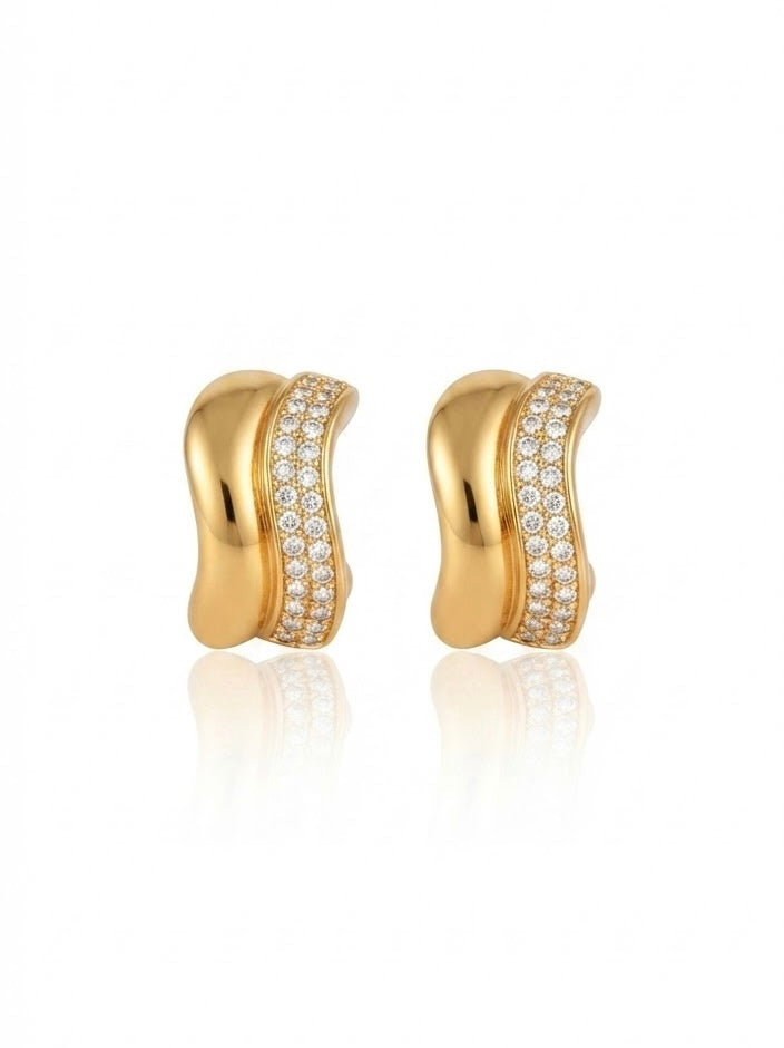 ✨Exclusive crystal studded Gold Sleek hoop earrings ✨