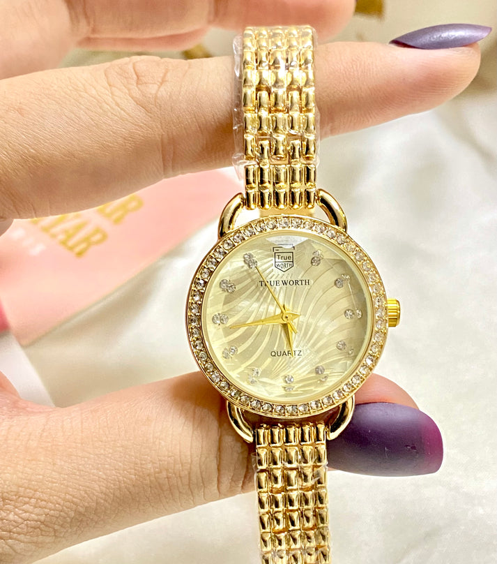 Exclusive Crystal Studded White Dial Gold Chain True worth Chain Watc ...
