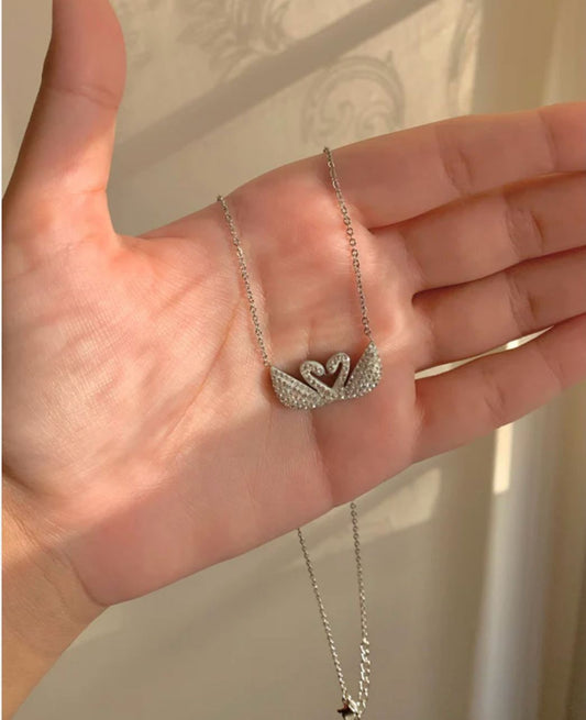 Crystal white double swan pendant