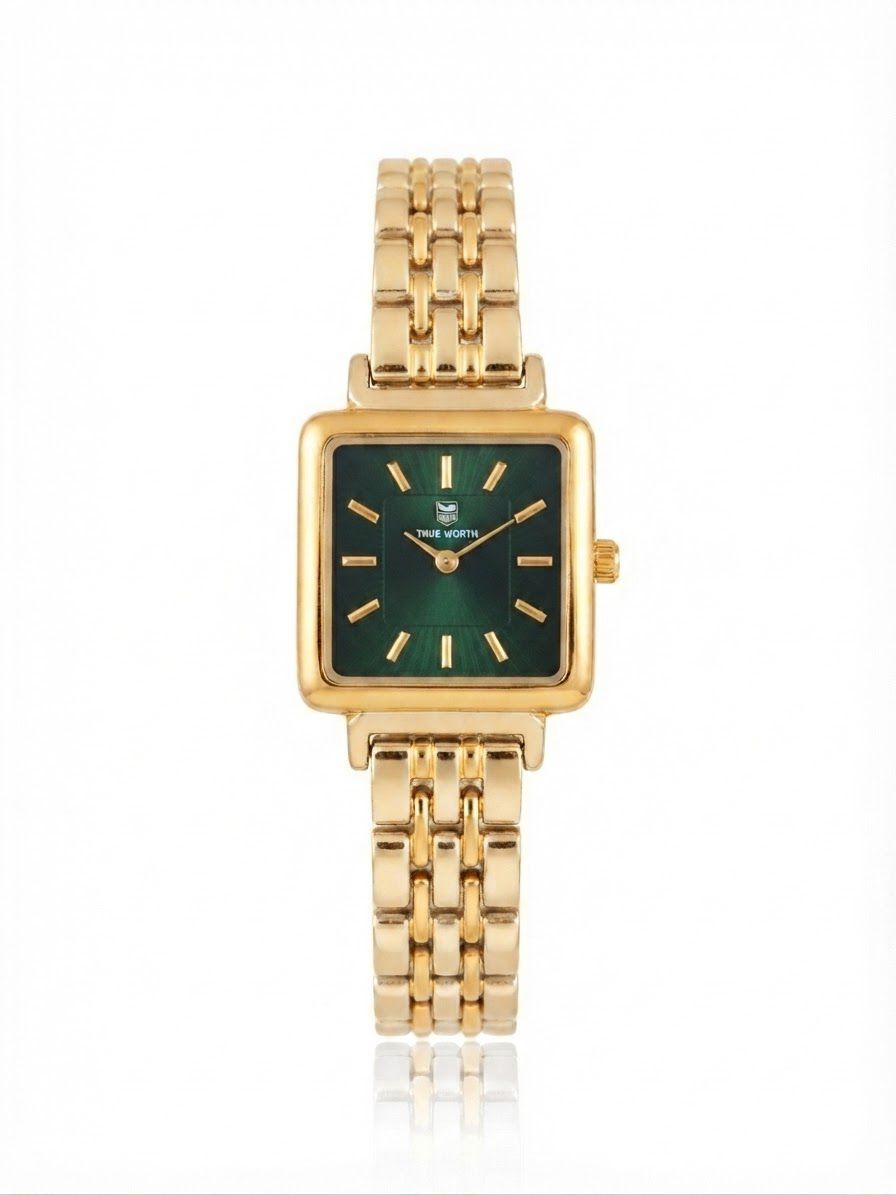 ✨Exquisite Golden stainless steel Emerald dial True worth Watch✨