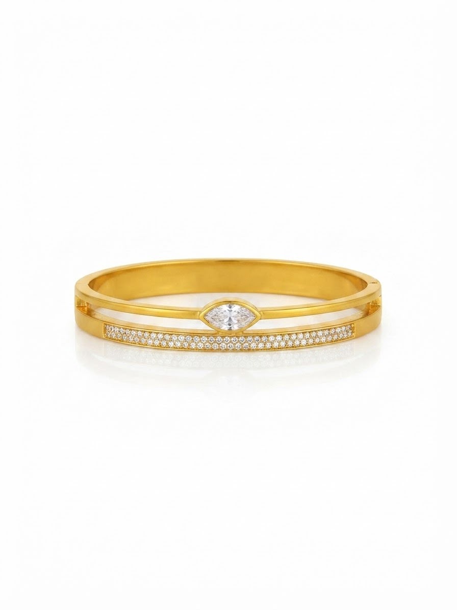 ✨Stainless steel Gold Zirconia studded Cuff Bracelet ✨