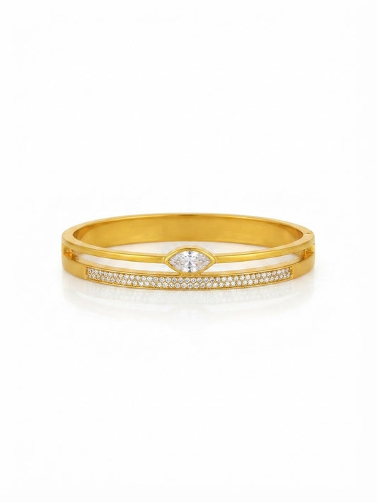 ✨Stainless steel Gold Zirconia studded Cuff Bracelet ✨
