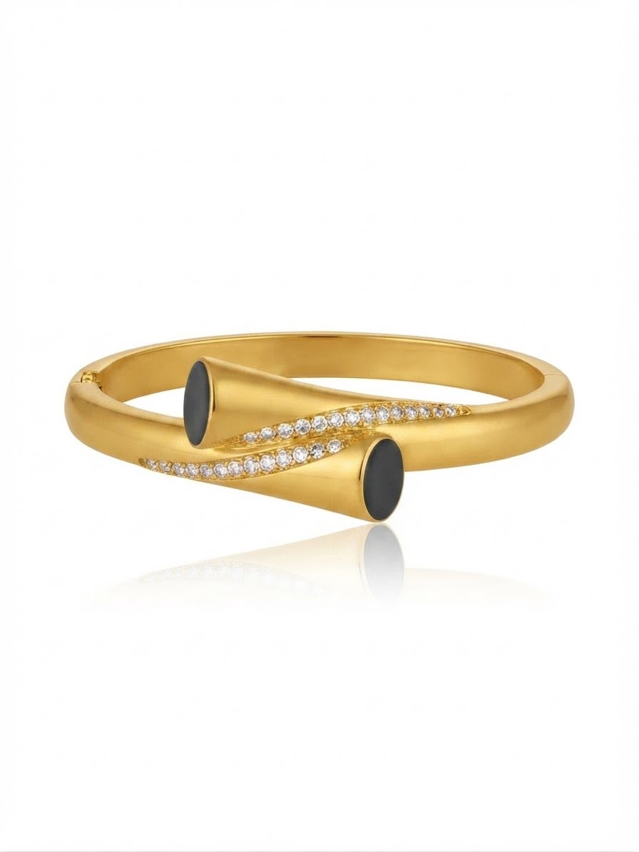 ✨Stainless steel Gold Zirconia studded Triumph Cuff Bracelet ✨