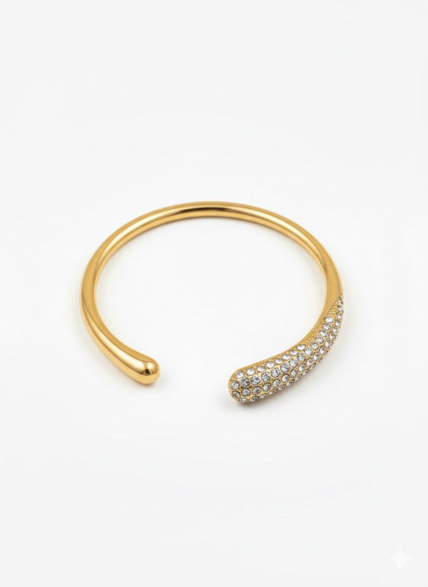 ✨Stainless steel Zircon Studded Gold Cuff Bracelet ✨