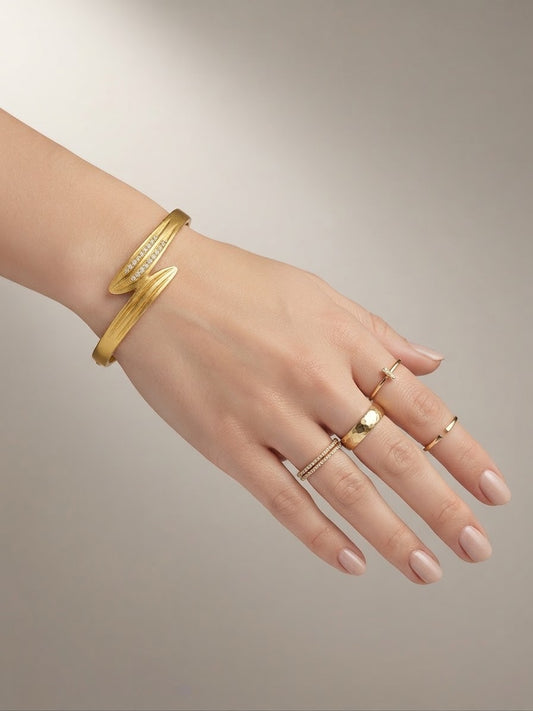 ✨Stainless steel Gold Zirconia studded Leaf Cuff Bracelet ✨