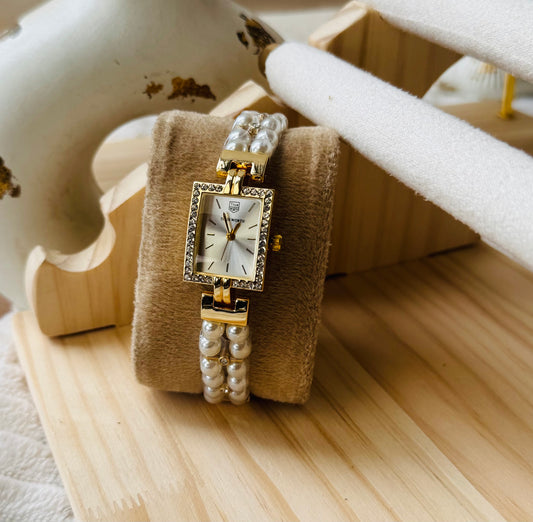 ✨ Exquisite Gold Pearl White Dial Trueworth Chain Watch ✨