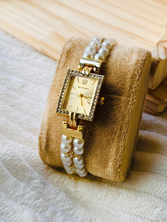 ✨Exquisite Gold Pearl Gold Dial True Worth Chain Watch ✨