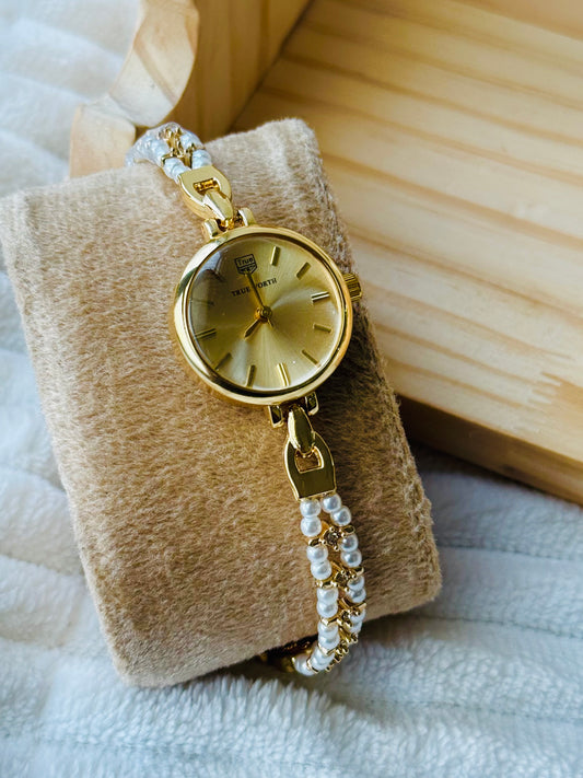 ✨Exquisite Gold Pearl Gold Dial True Worth Chain Watch ✨