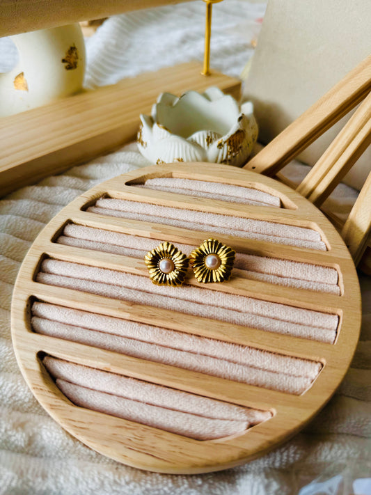 ✨ Stainless steel Gold Pearl Floral Hoop Earrings ✨