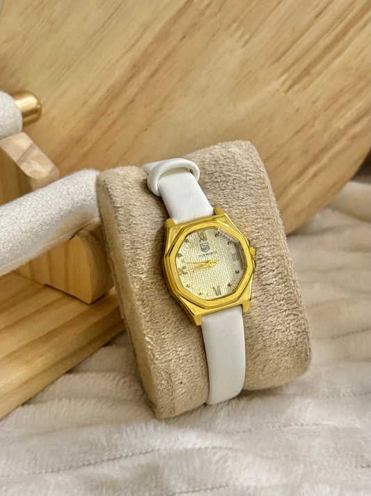 ✨ Exquisite White Leather Gold True worth Classic Watch✨