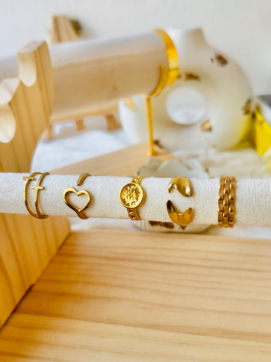 ✨Stainless steel Exquisite Antique Gold 5 Rings Set ✨