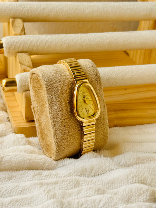 ✨Stainless Steel Gold Dial Gold Link Chain Bvlg True Worth Watch ✨