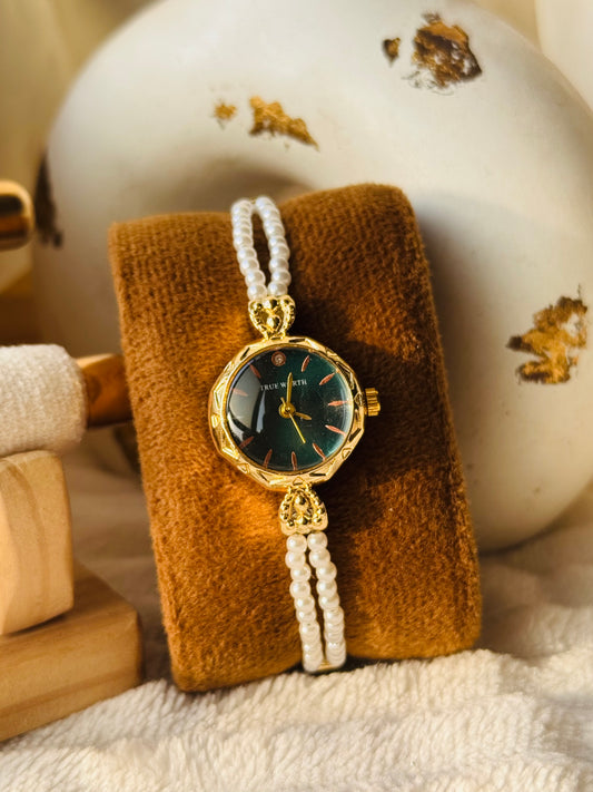 ✨Exclusive Emerald Dial Gold Pearl Watch ✨