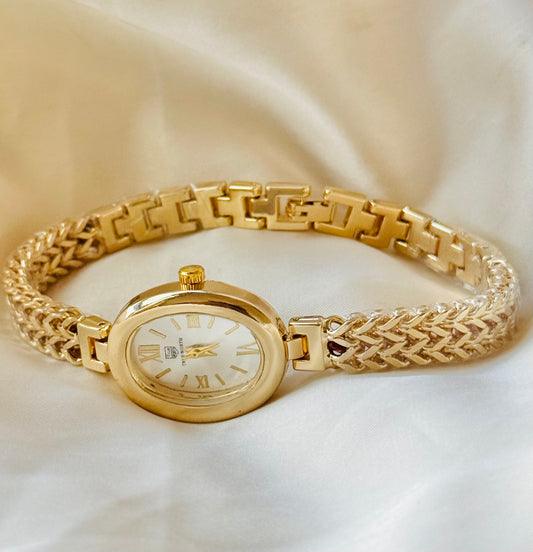 ✨Exquisite Classic True worth Gold  White Dial Linked Chain Watch ✨